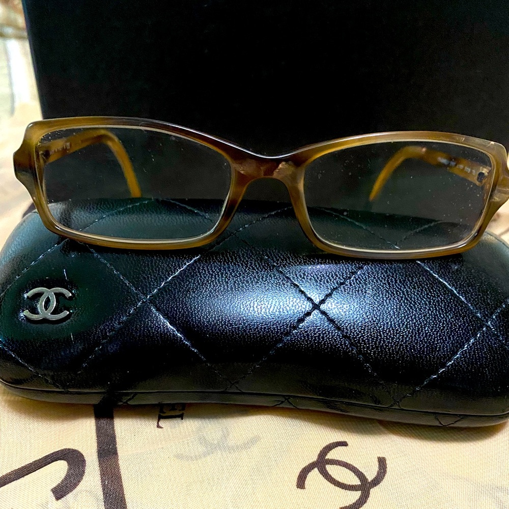 Chanel Authentic Frame